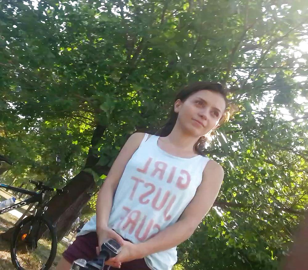 25P Spy old + young festival bike fest romanian