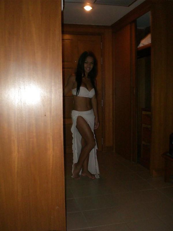 25P Bangkok Ladyboy Emmy aka Amy