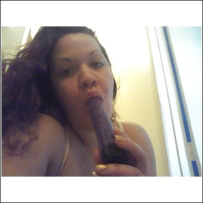 14P Hot dark mom