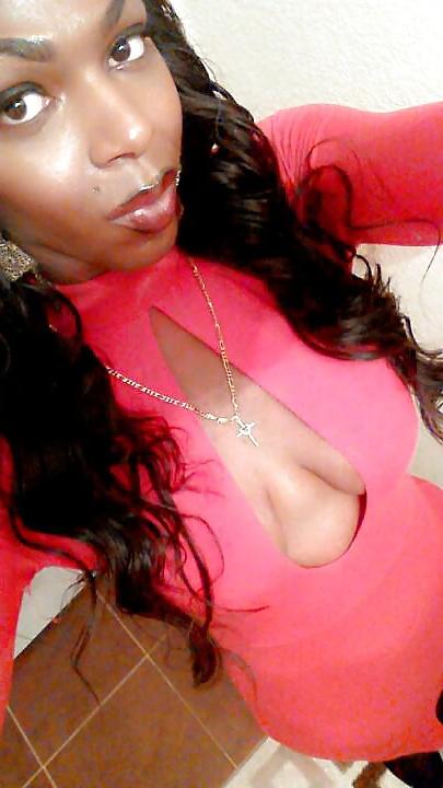 25P Vixen Coxx Selfies