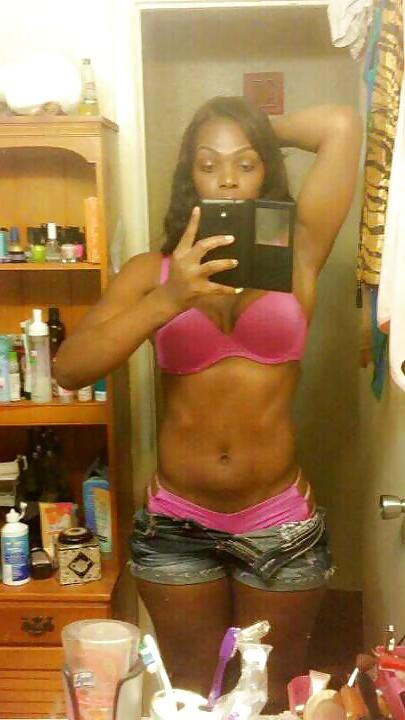 25P Vixen Coxx Selfies