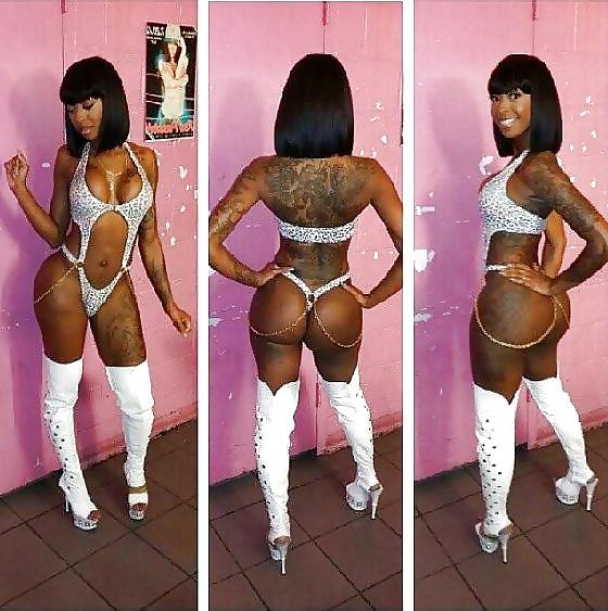 17P Ebony ass