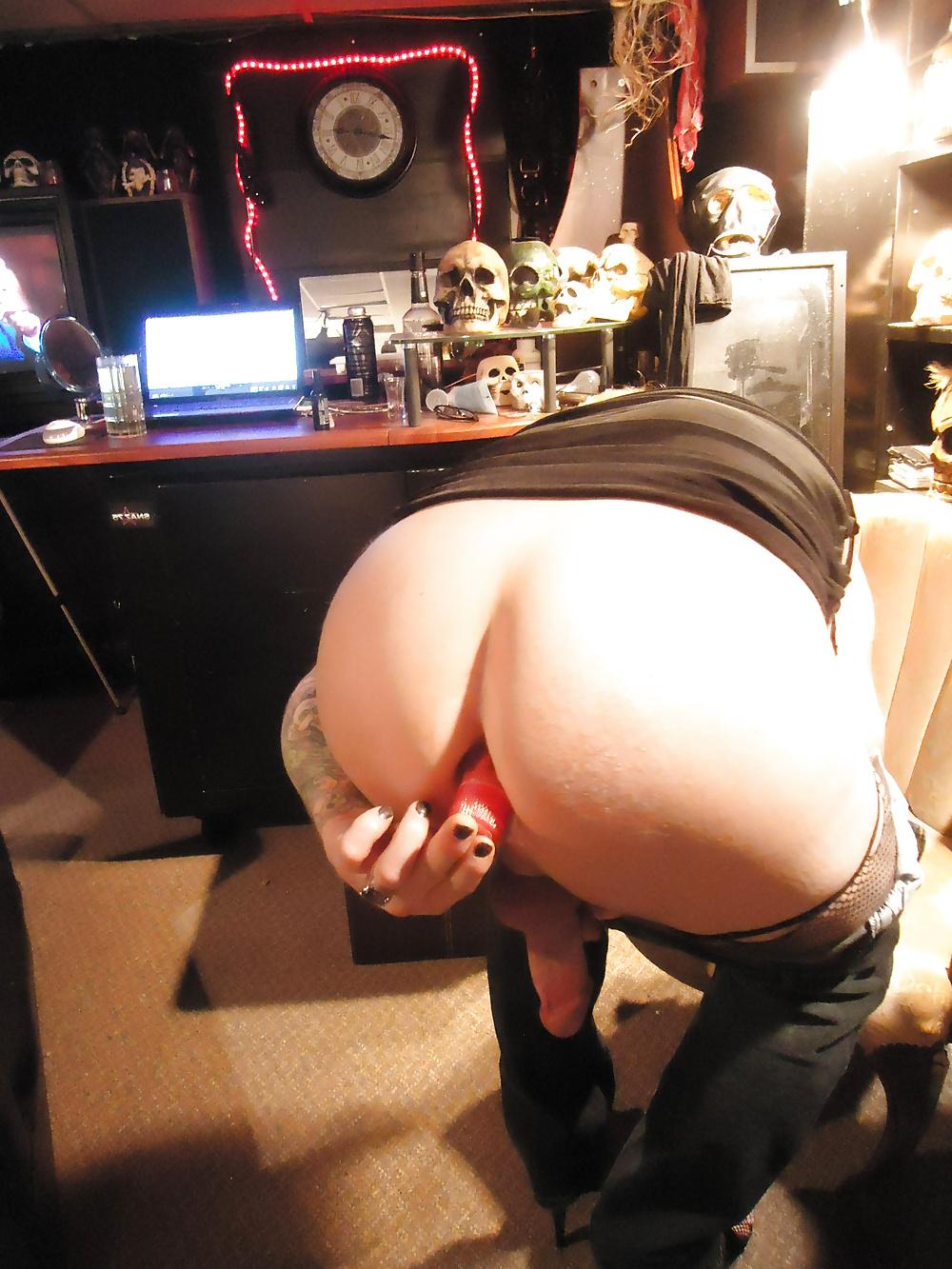 25P Chantals horny bubble butt