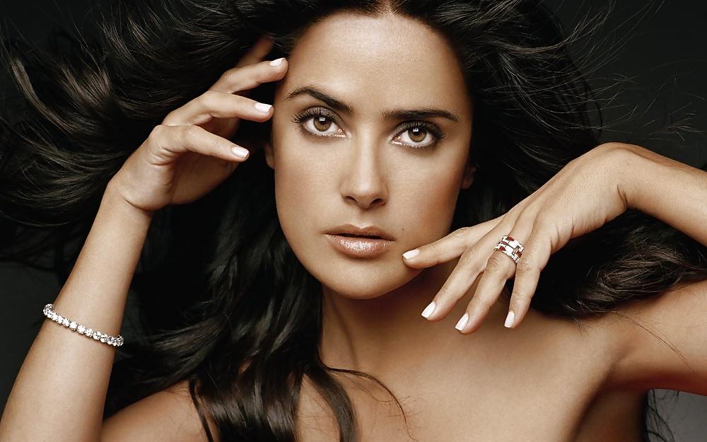 25P Salma Hayek