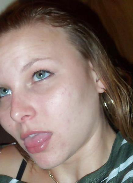 25P Ashlee G, Nikki D,s NOT sister