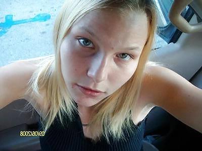 25P Ashlee G, Nikki D,s NOT sister