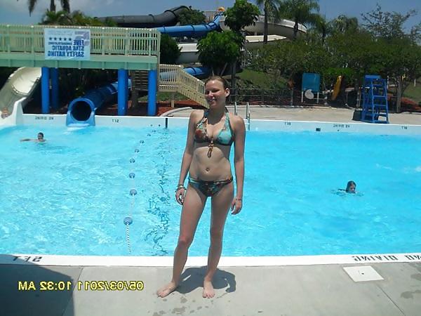 25P Ashlee G, Nikki D,s NOT sister
