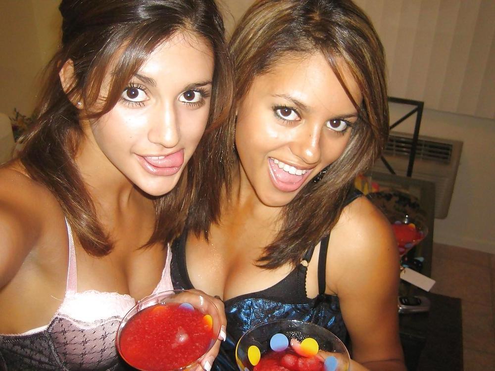 15P Nice (non nude) girls 25
