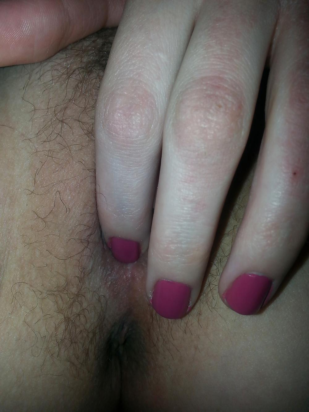 5P Rubbing her pussy