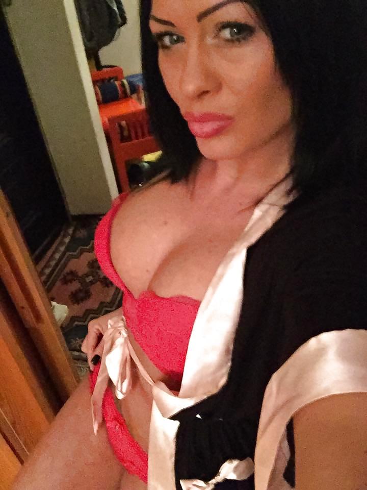 16P PORNSTAR VIP ESCORT 