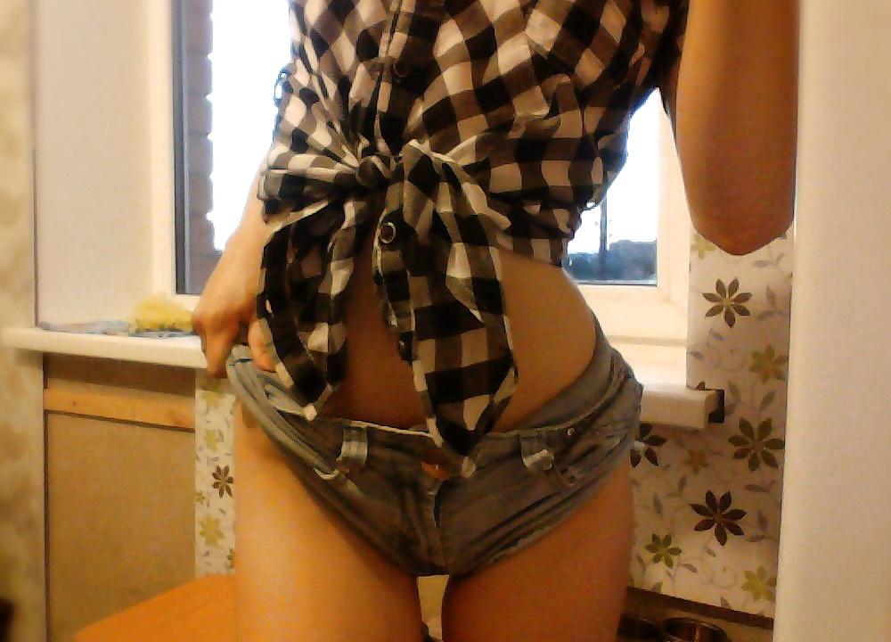 23P Alisa, Russian Teen Girl Selfshots (18+)