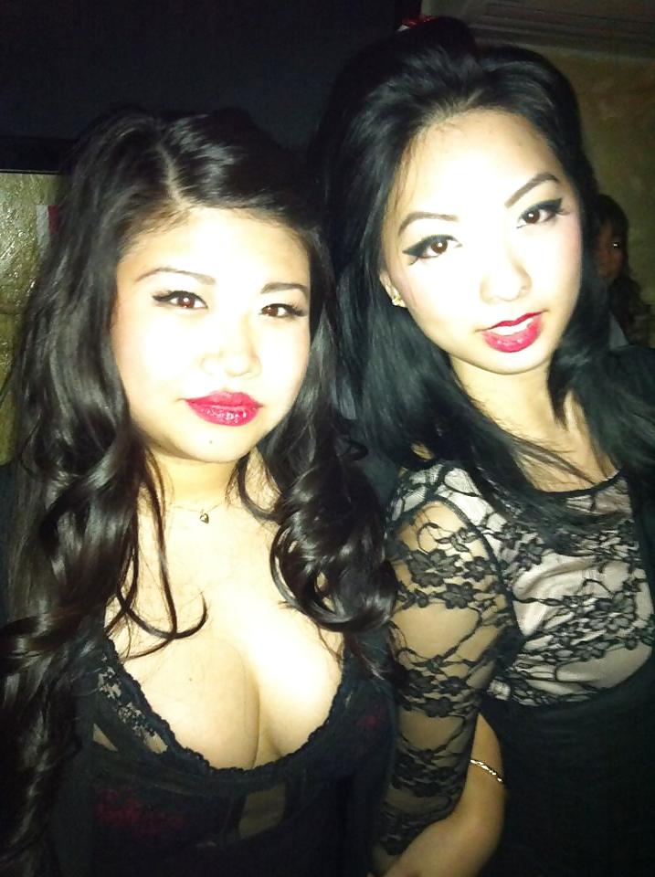 25P Thick sexy asian girls