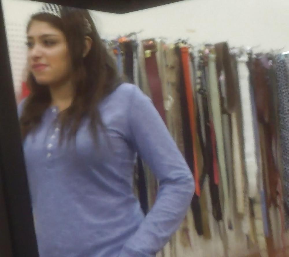 25P Sexy Latina teen ass & butt in tight jeans 