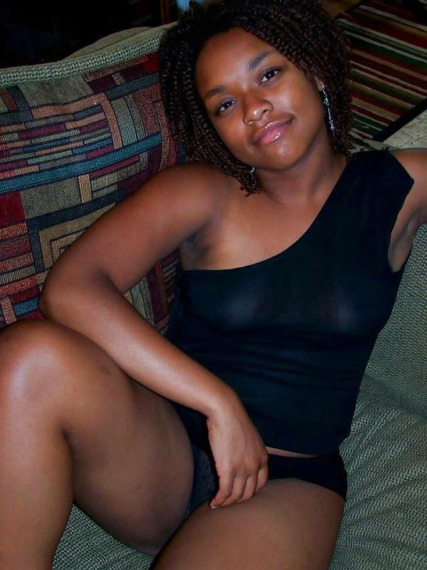 24P Cute ebony teen