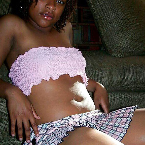 24P Cute ebony teen