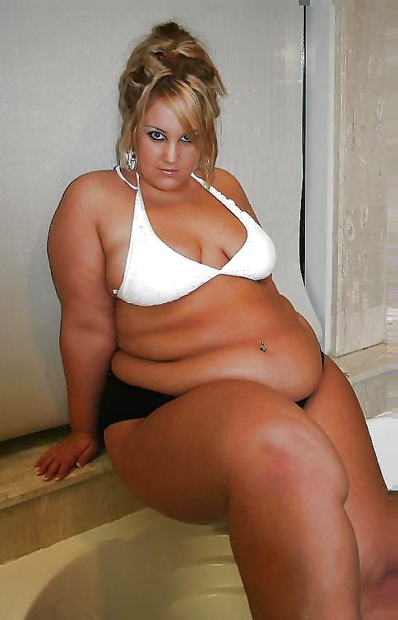 25P BBW in bikinis - Set 1