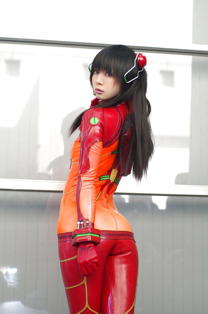 7P Asian teens in latex and pvc