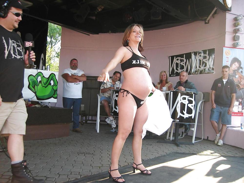 25P Pregnant and Showing - 2