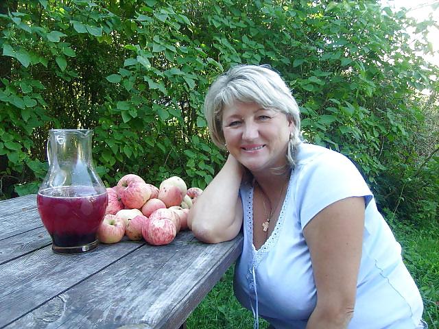 15P Russian mature Valentina J