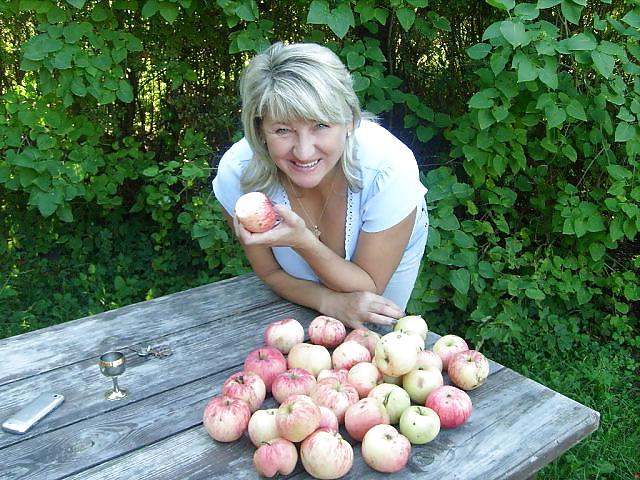 15P Russian mature Valentina J
