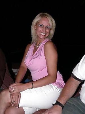23P Blondes Moms Non Nude