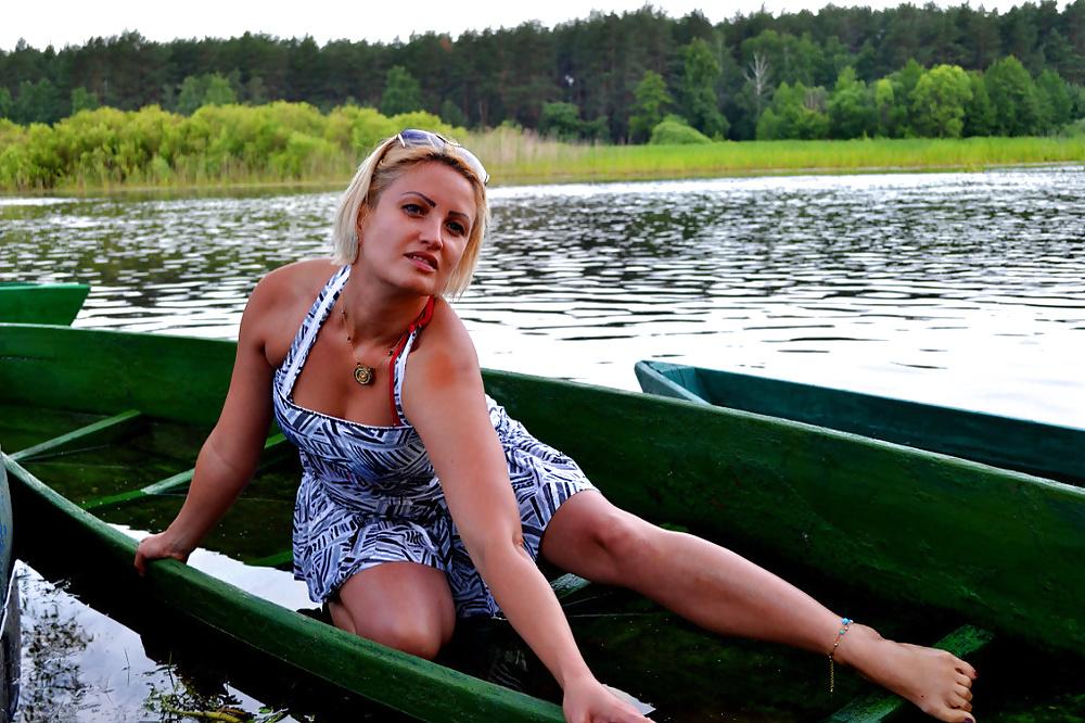 25P Blondes Moms Non Nude