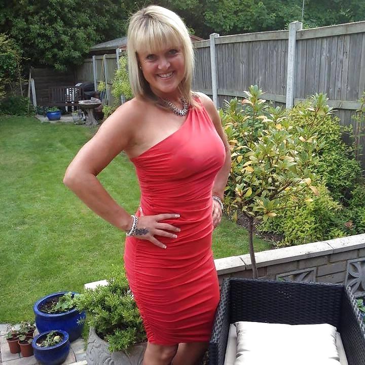 25P Blondes Moms Non Nude