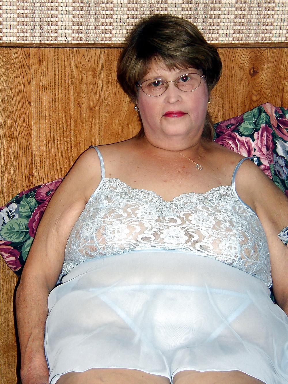10P Reife BBW im transparenten blauen Nachthemd
