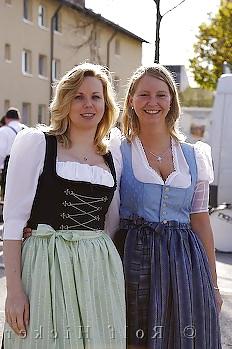 25P Dirndl