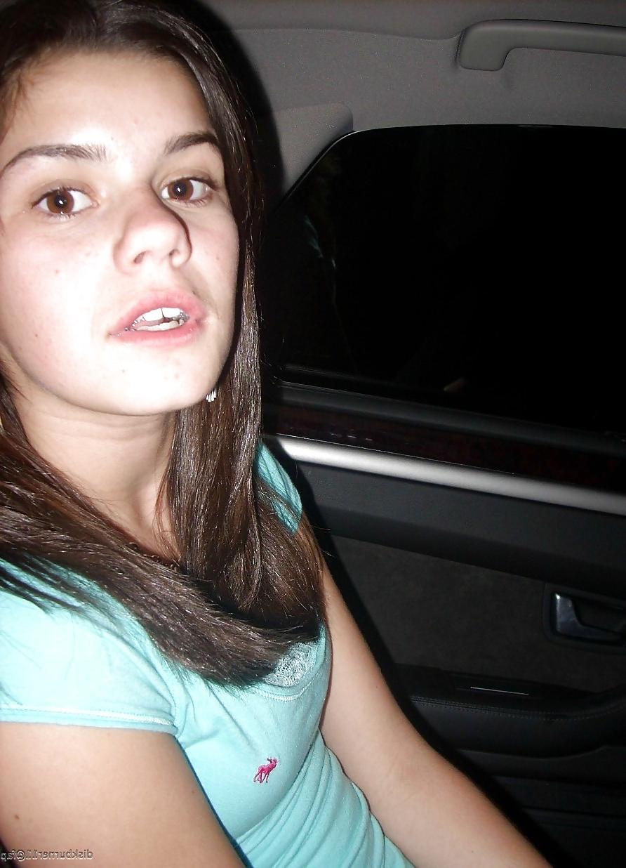 20P Brunette Non Nude
