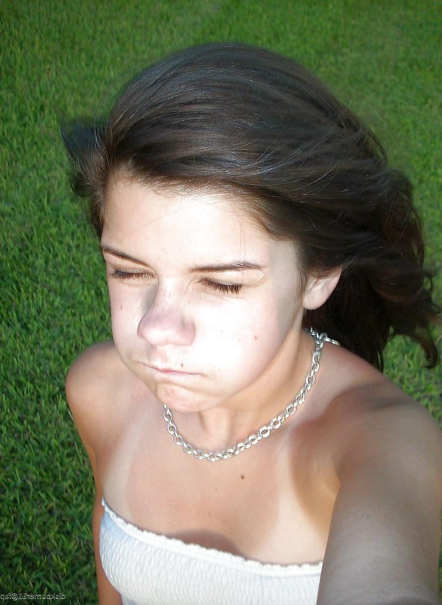 20P Brunette Non Nude