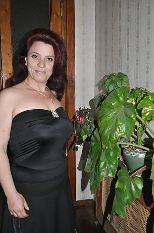 25P MEGA HOT SUPER MATURE RUSSIAN