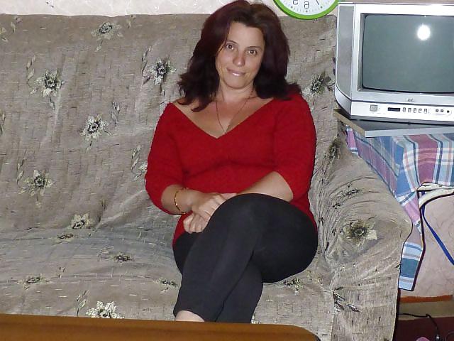 25P MEGA HOT SUPER MATURE RUSSIAN