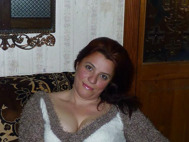 25P MEGA HOT SUPER MATURE RUSSIAN