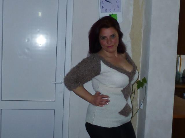 25P MEGA HOT SUPER MATURE RUSSIAN