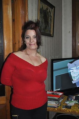 25P MEGA HOT SUPER MATURE RUSSIAN
