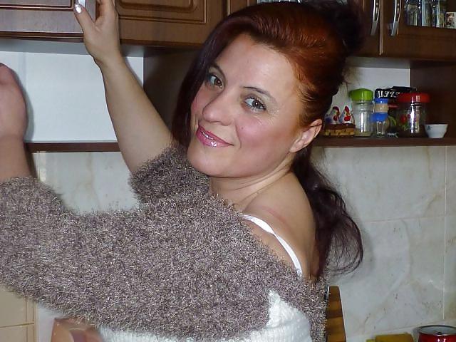 25P MEGA HOT SUPER MATURE RUSSIAN
