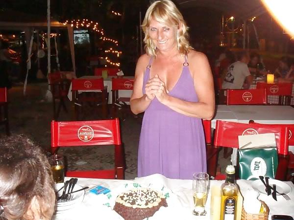 25P Blondes Moms Non Nude