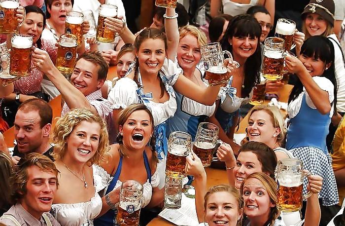 25P Dirndl sluts 03