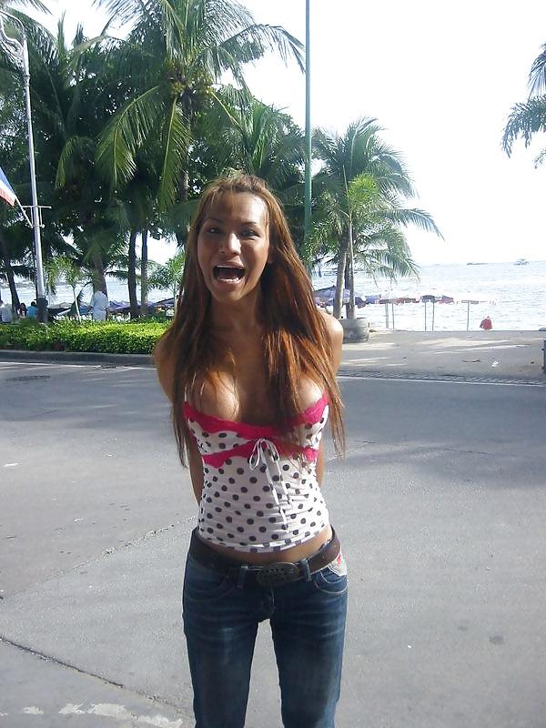 25P Ladyboy Natti from Pattaya