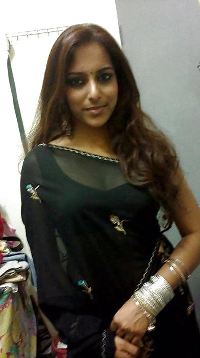 25P Asian Indian Chicks