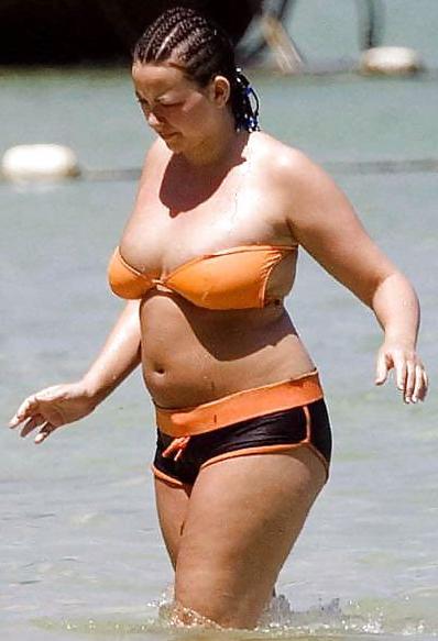 25P Sexy Plumpers in bikini