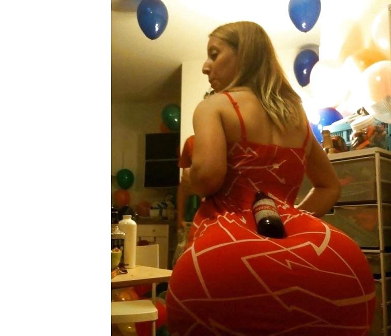 15P Huge butt sluts!