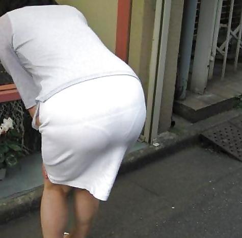 25P VPL - Visible Pantylines 1