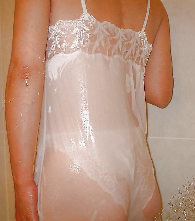 25P VPL - Visible Pantylines 1