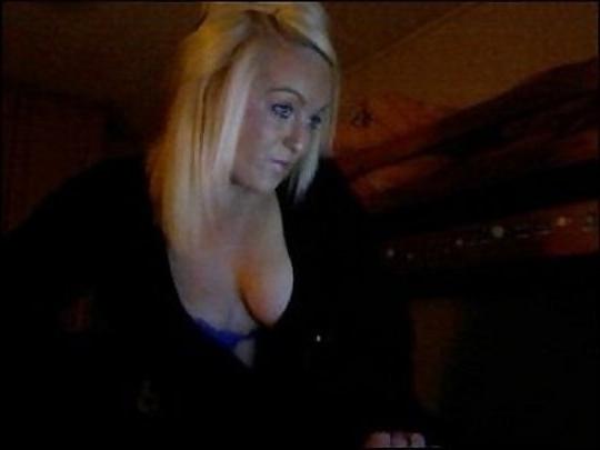 24P Dating site babes
