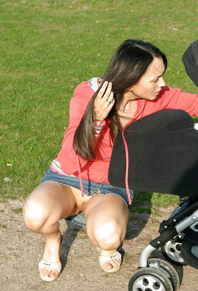 25P Voyeur Upskirt  #8