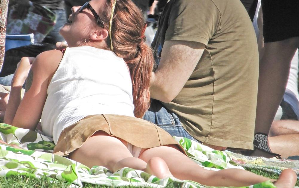25P Voyeur Upskirt  #8