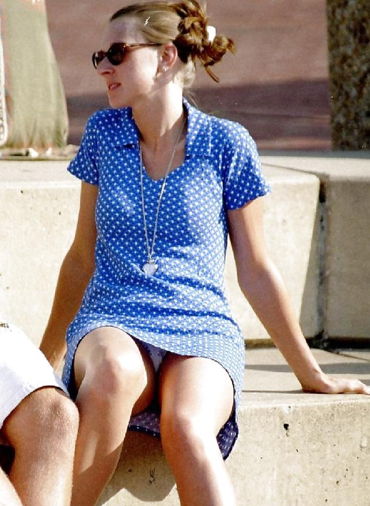 25P Voyeur Upskirt  #8