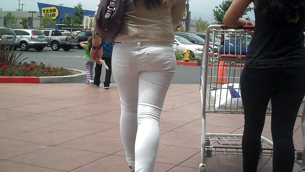 25P Nice sexy ass & butt in white jeans looking good